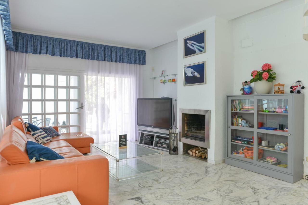 Villa Requesens On Canal 엠푸리아브라바 외부 사진