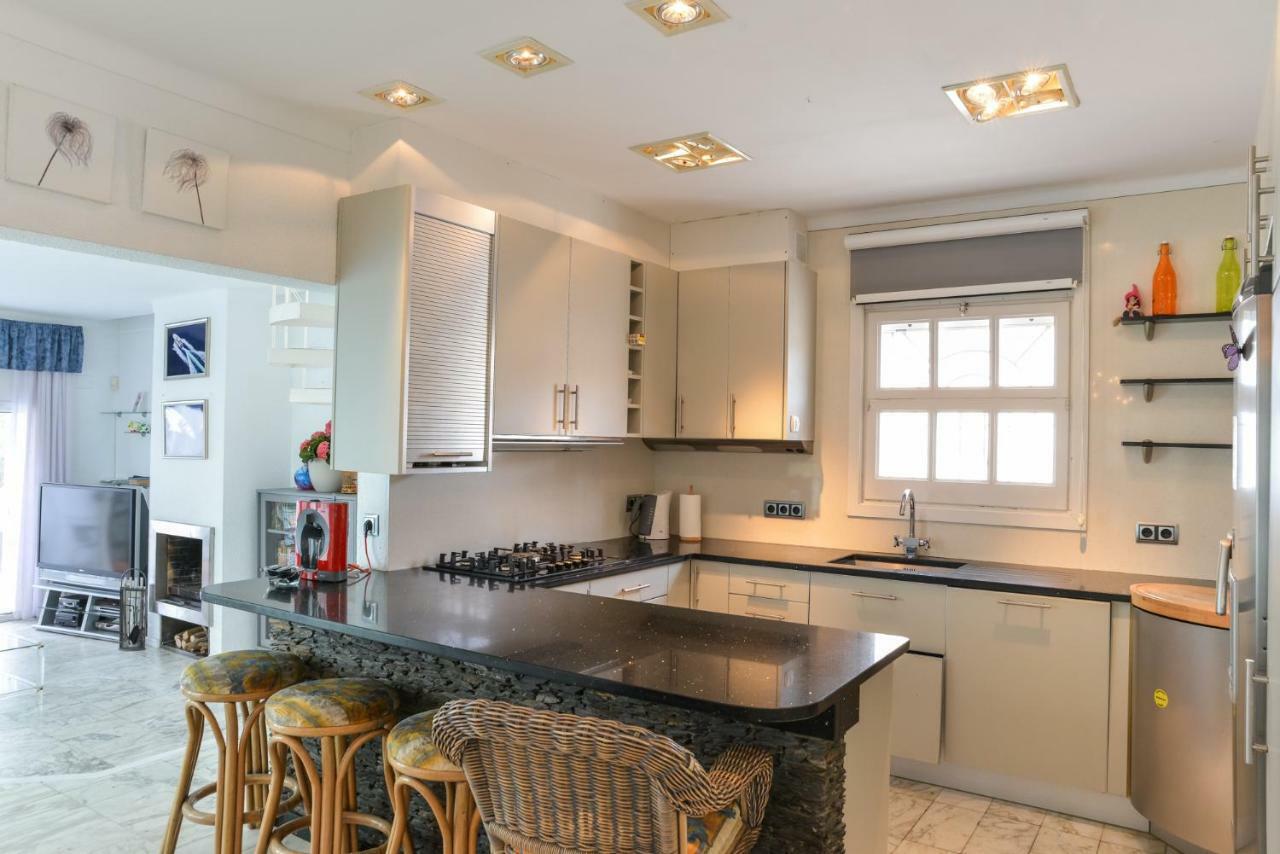 Villa Requesens On Canal 엠푸리아브라바 외부 사진